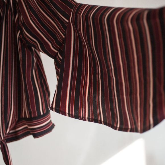 Band of Gypsies Off the Shoulder - Picture 5 of 6